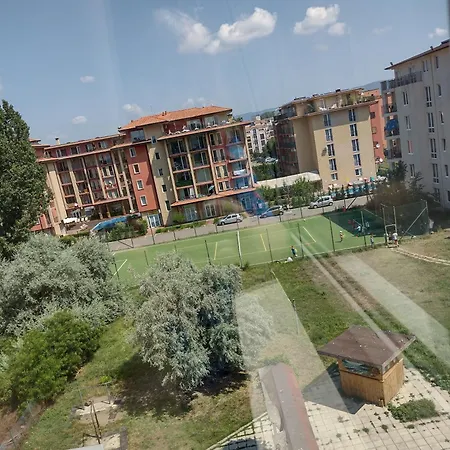 ред хаус Apartment Slantschew brjag